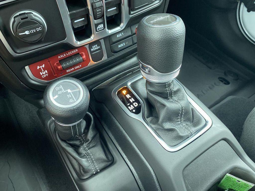 new 2025 Jeep Gladiator car, priced at $50,728