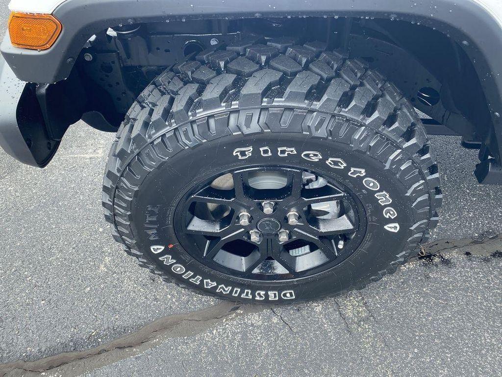 new 2025 Jeep Gladiator car, priced at $50,728