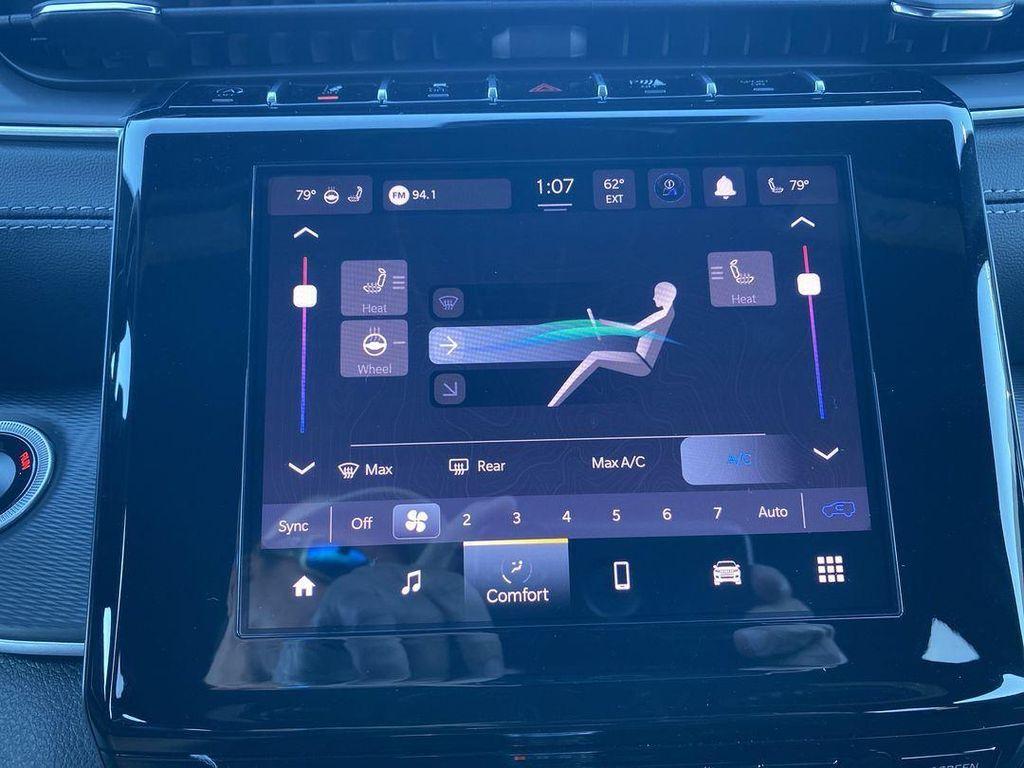 new 2025 Jeep Grand Cherokee car, priced at $45,211