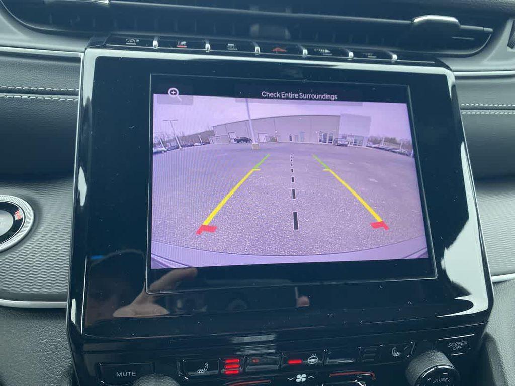 new 2025 Jeep Grand Cherokee car, priced at $43,283