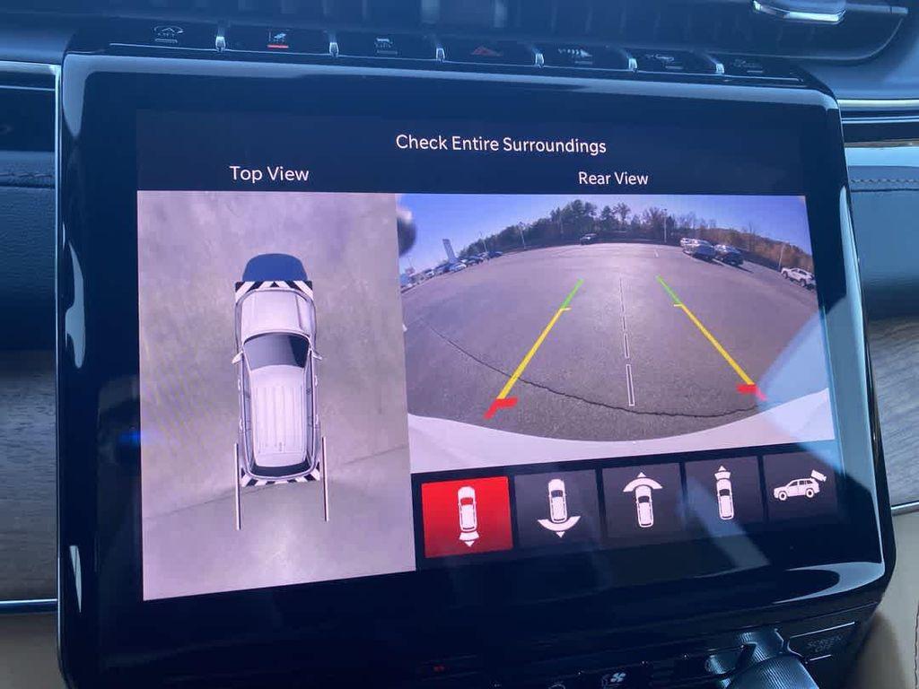 new 2025 Jeep Grand Cherokee L car, priced at $68,976