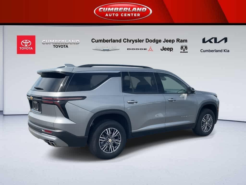 used 2024 Chevrolet Traverse car, priced at $33,297