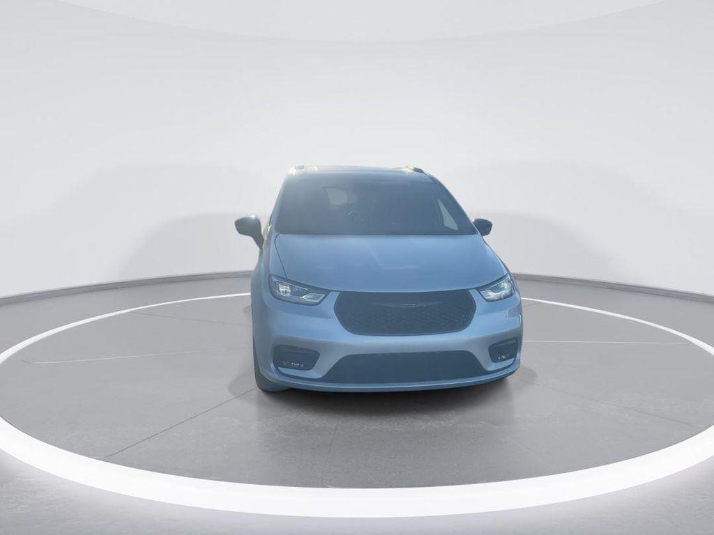 new 2026 Chrysler Pacifica car, priced at $52,333