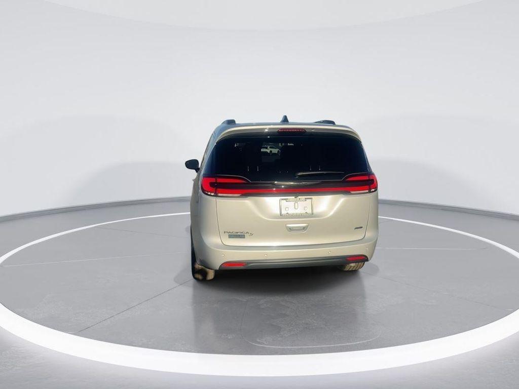 new 2026 Chrysler Pacifica car, priced at $52,333