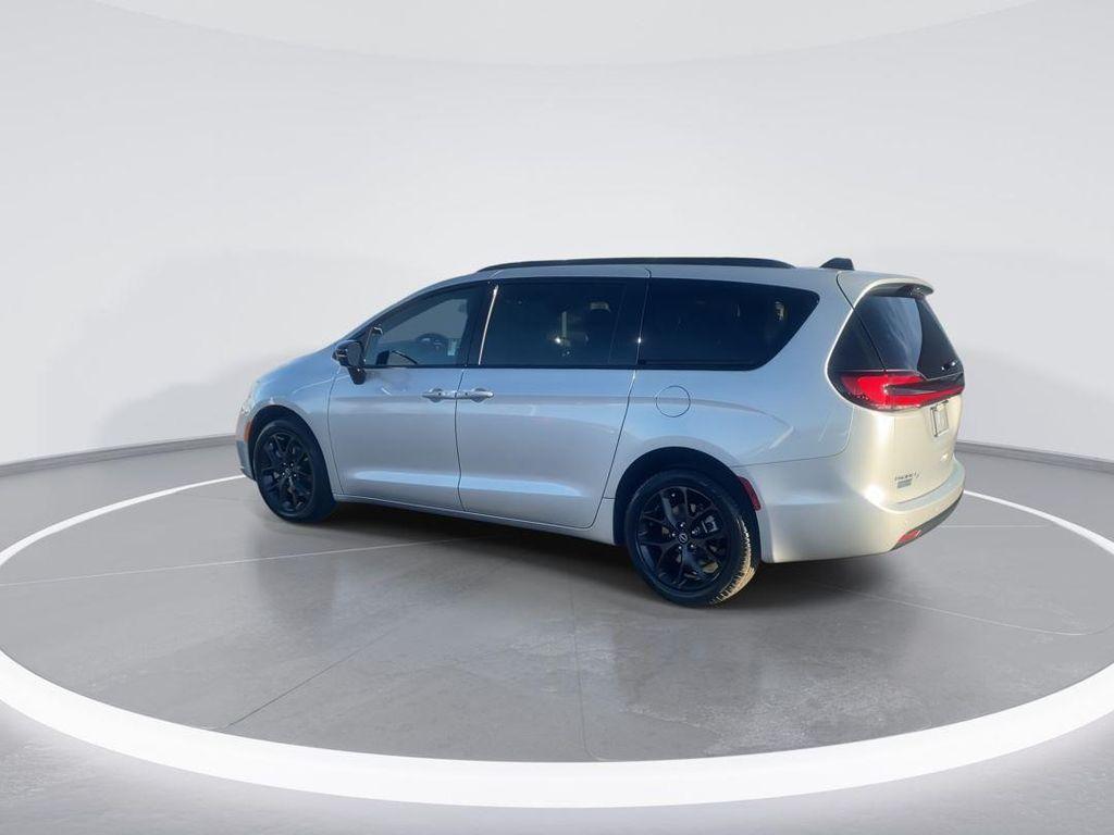 new 2026 Chrysler Pacifica car, priced at $52,333