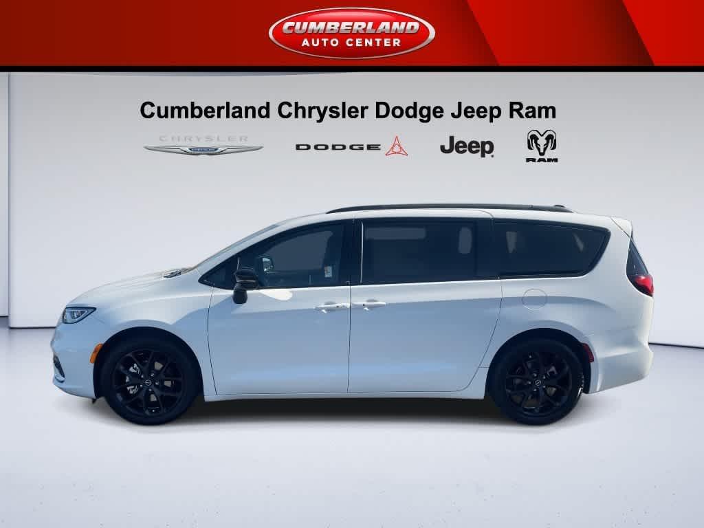 new 2026 Chrysler Pacifica car, priced at $47,597