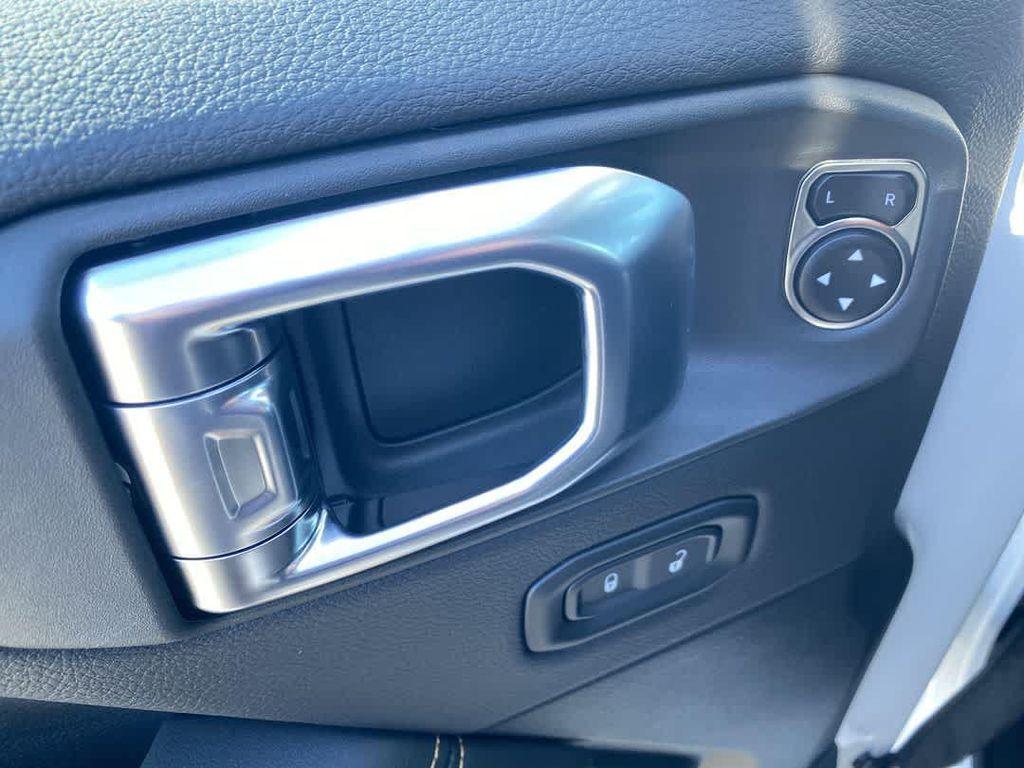 new 2026 Jeep Wrangler car, priced at $53,124