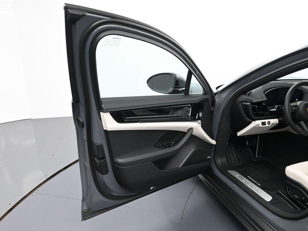 new 2026 Porsche Panamera car, priced at $134,160