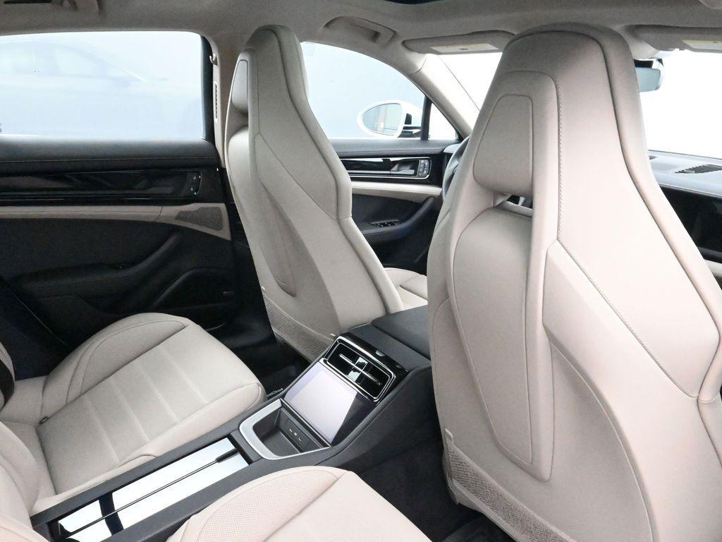 new 2026 Porsche Panamera car, priced at $128,410