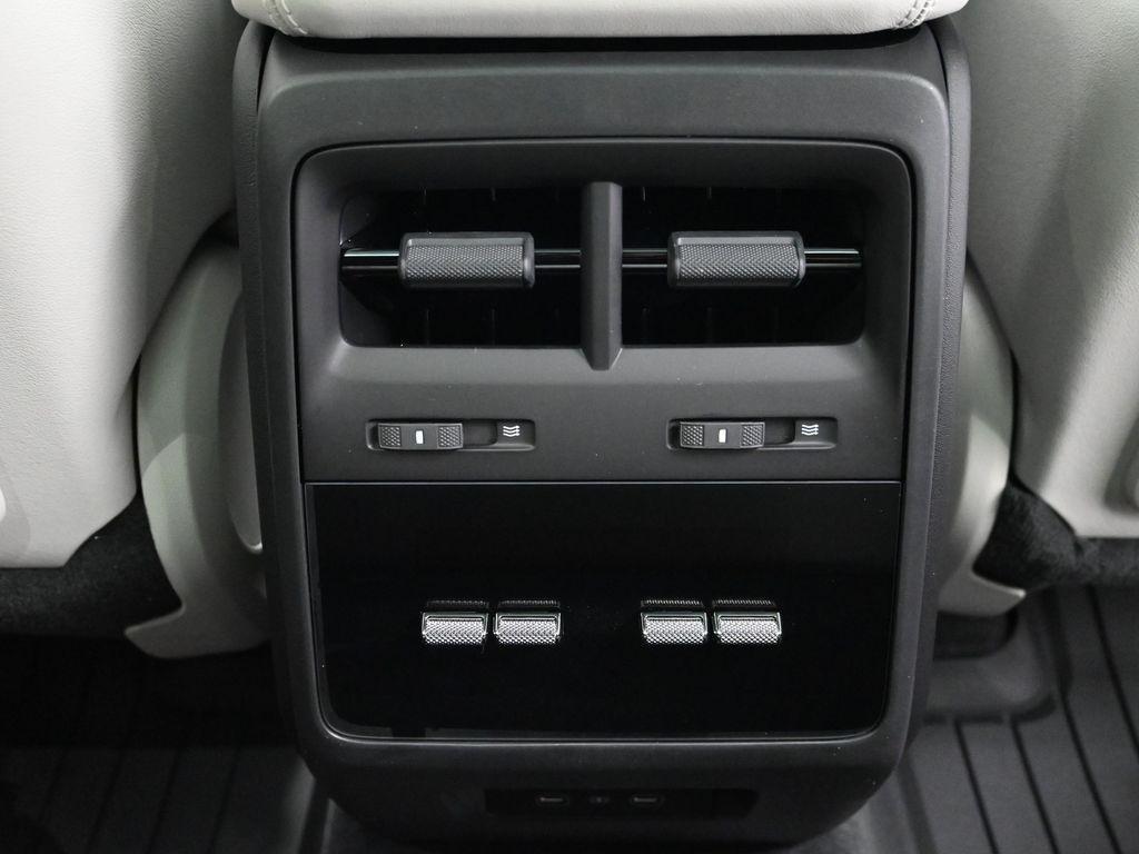 new 2025 Porsche Macan car, priced at $106,075