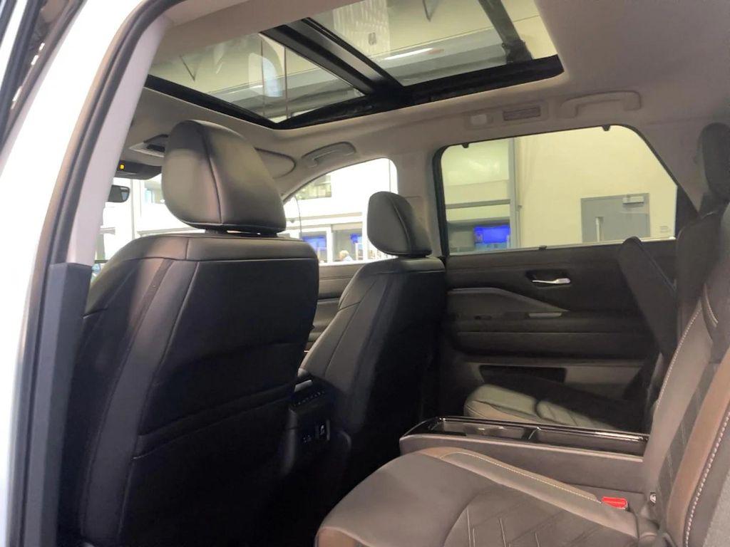 used 2025 Nissan Pathfinder car, priced at $44,999