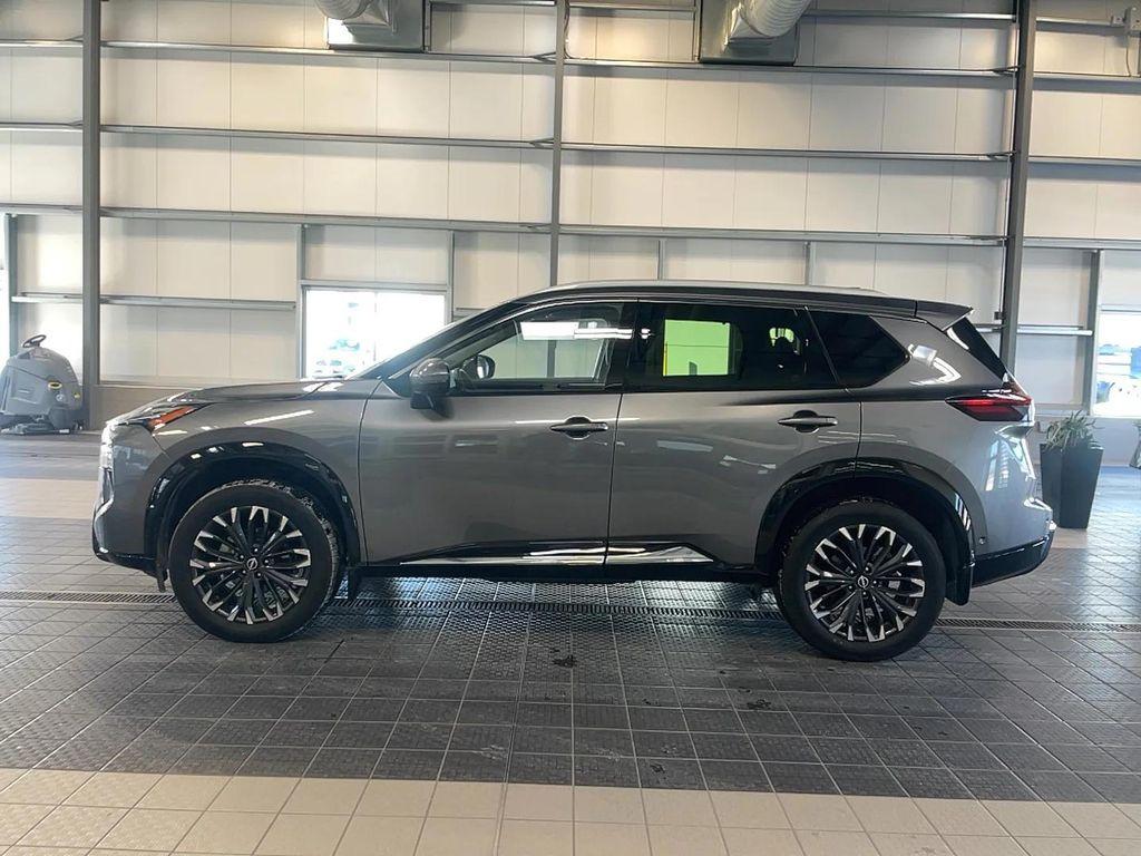 used 2024 Nissan Rogue car, priced at $32,901