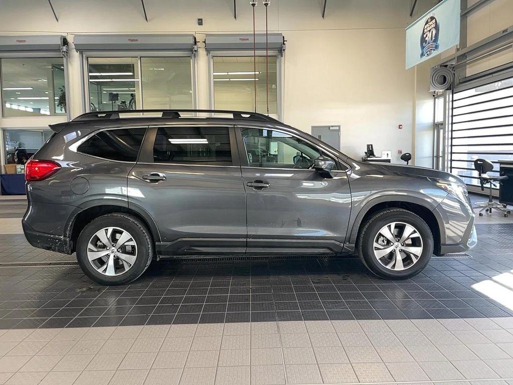 used 2024 Subaru Ascent car, priced at $31,901