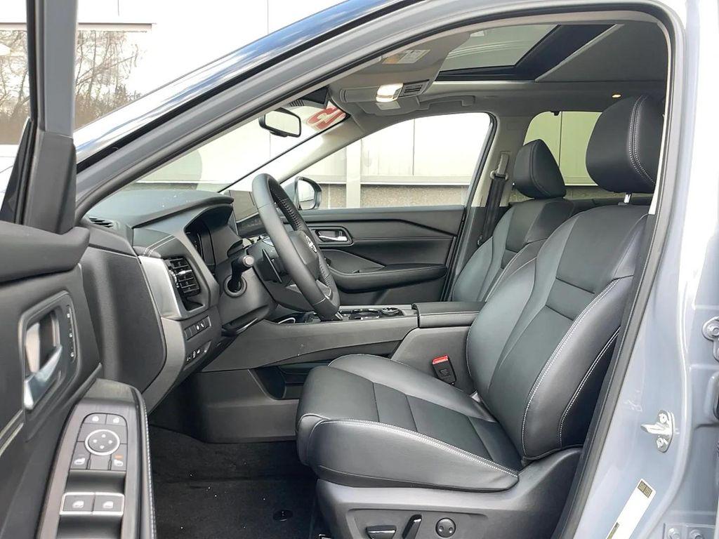 used 2025 Nissan Rogue car, priced at $35,991