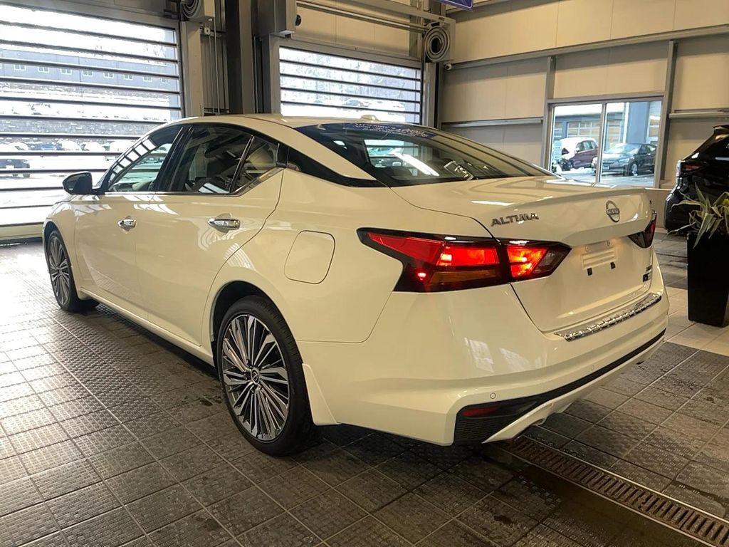 used 2023 Nissan Altima car, priced at $25,921