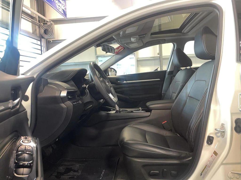 used 2023 Nissan Altima car, priced at $25,921
