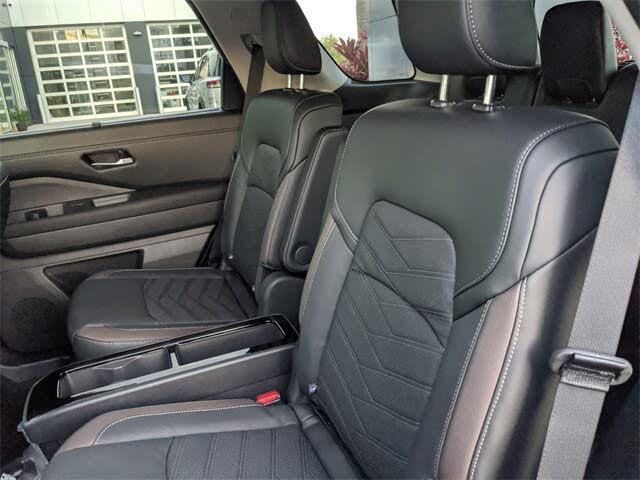 new 2025 Nissan Pathfinder car, priced at $55,545