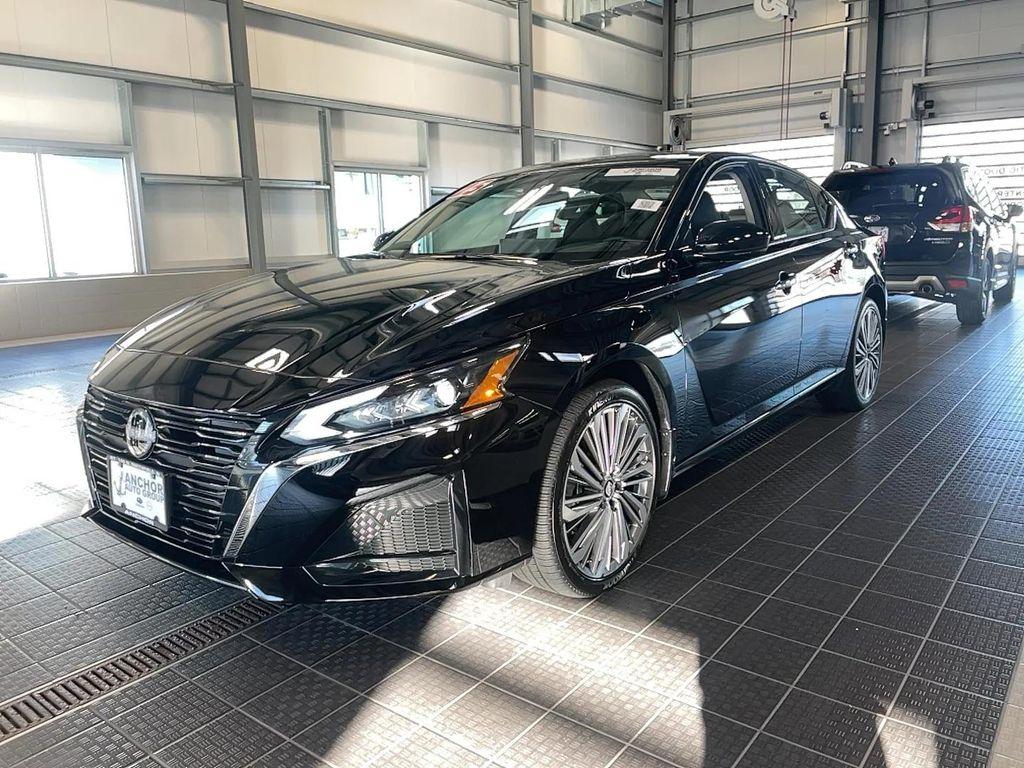 used 2025 Nissan Altima car, priced at $31,921