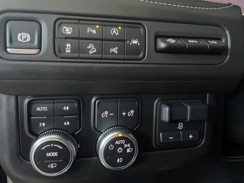 used 2024 GMC Yukon XL car, priced at $80,391