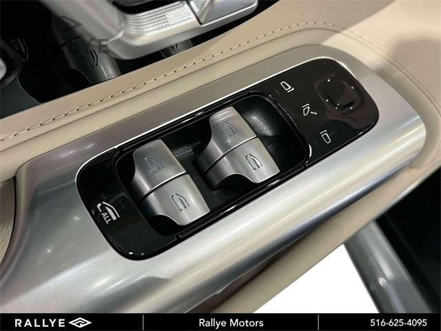 new 2026 Mercedes-Benz AMG SL 55 car, priced at $171,000