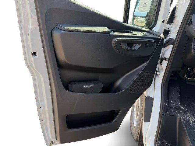 new 2026 Mercedes-Benz Sprinter 2500 car, priced at $65,517
