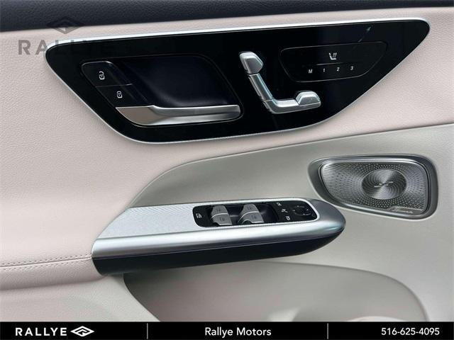 new 2026 Mercedes-Benz GLC 300 car, priced at $59,485