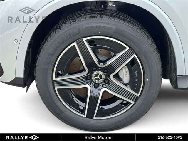 new 2026 Mercedes-Benz GLC 300 car, priced at $58,985