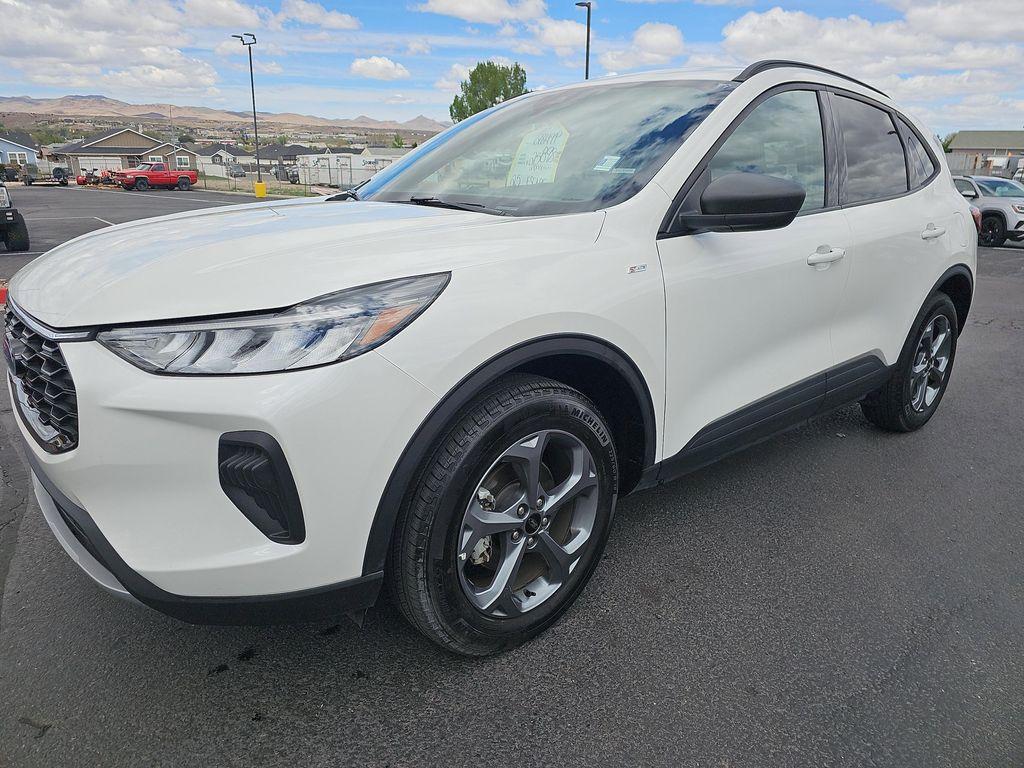 used 2025 Ford Escape car, priced at $25,397