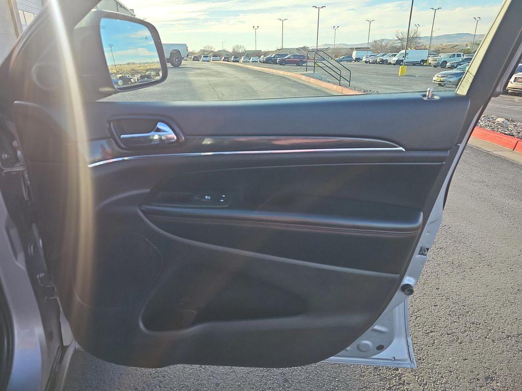 used 2019 Jeep Grand Cherokee car, priced at $22,497