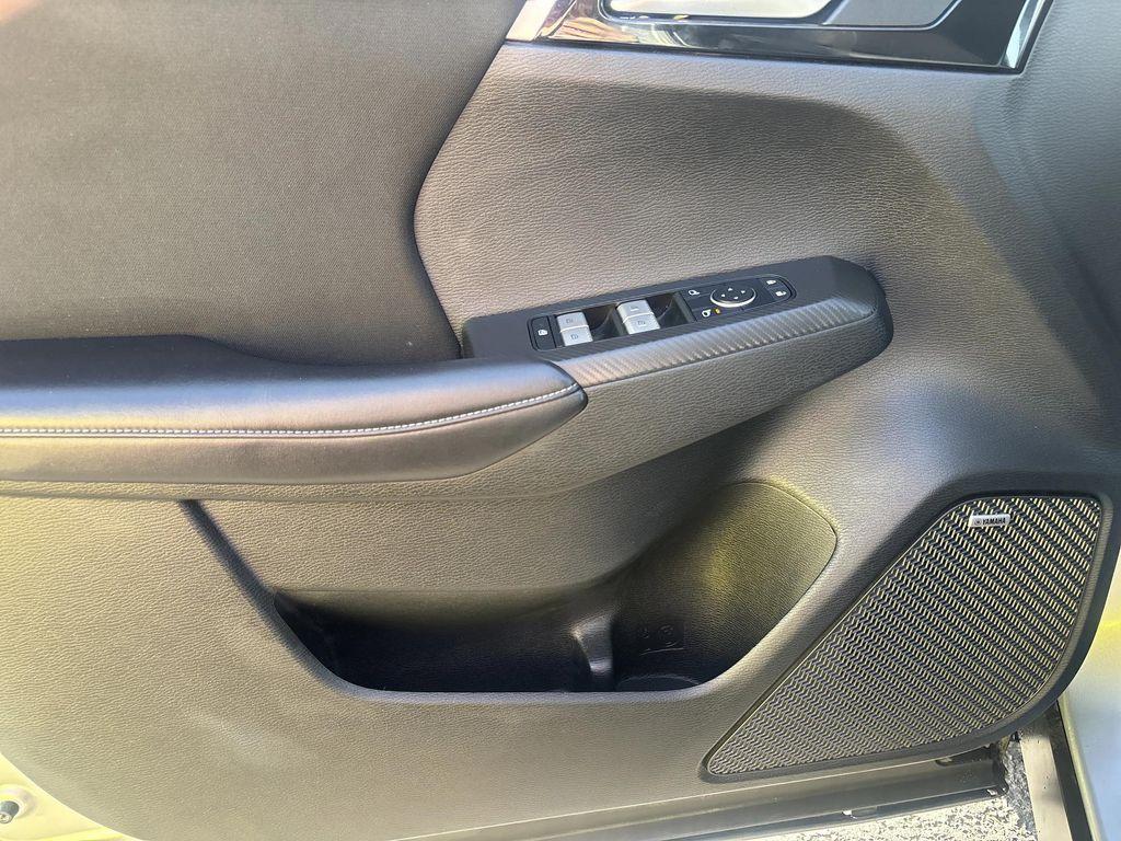 used 2025 Mitsubishi Outlander car, priced at $25,996