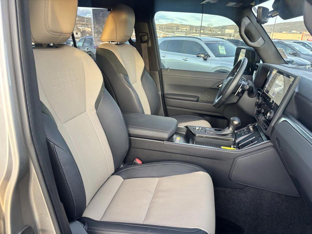 used 2025 Lexus GX 550 car, priced at $89,396