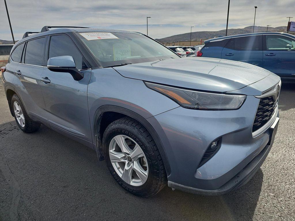 used 2022 Toyota Highlander car, priced at $33,499
