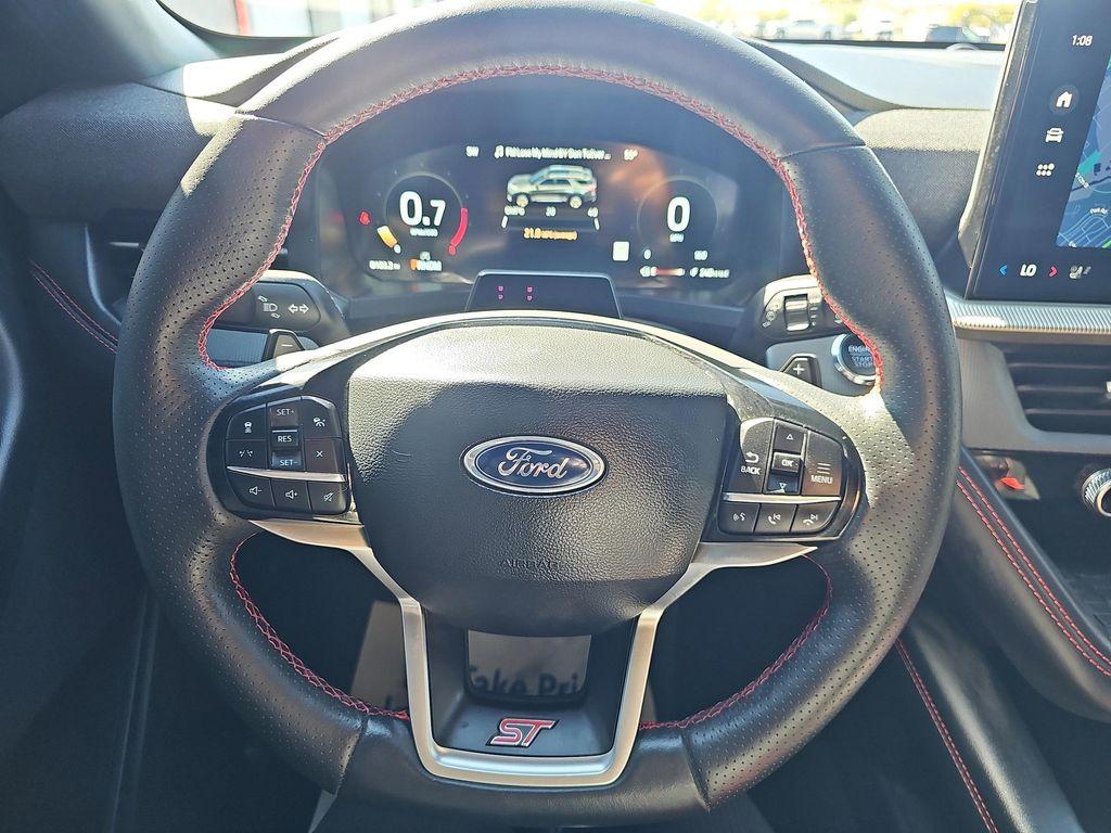 used 2025 Ford Explorer car, priced at $49,994