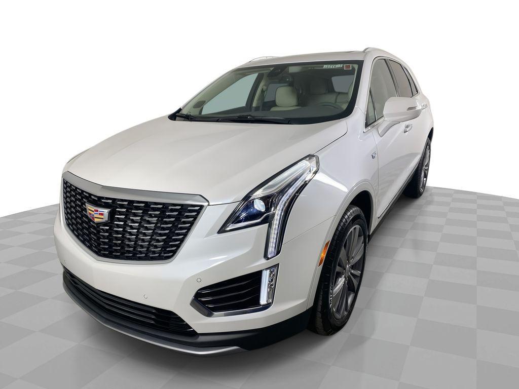 new 2025 Cadillac XT5 car, priced at $53,740