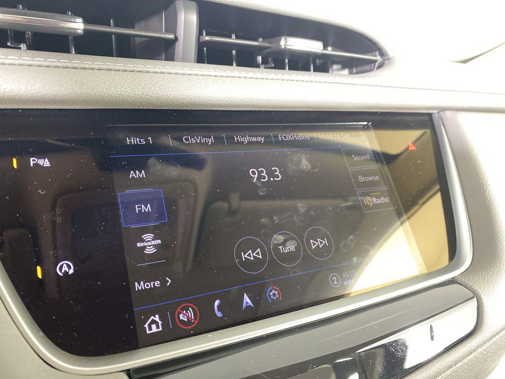 new 2025 Cadillac XT5 car, priced at $53,740