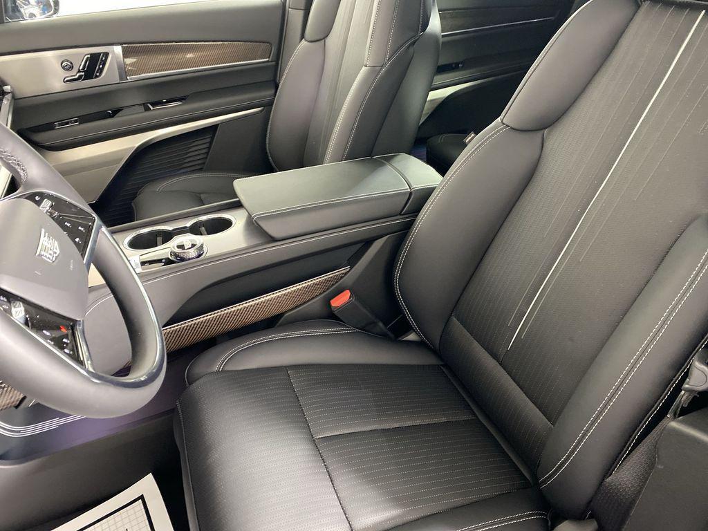 new 2026 Cadillac VISTIQ car, priced at $80,910