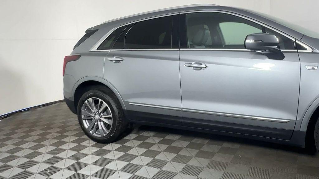 new 2026 Cadillac XT5 car, priced at $57,190