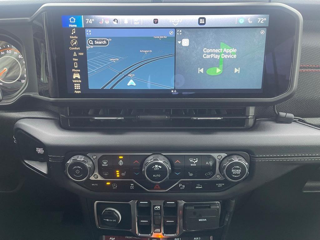 used 2024 Jeep Gladiator car, priced at $41,987