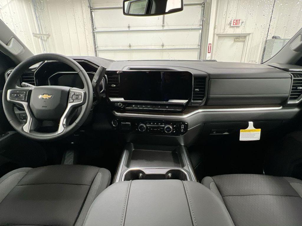 new 2026 Chevrolet Silverado 2500 car, priced at $70,572