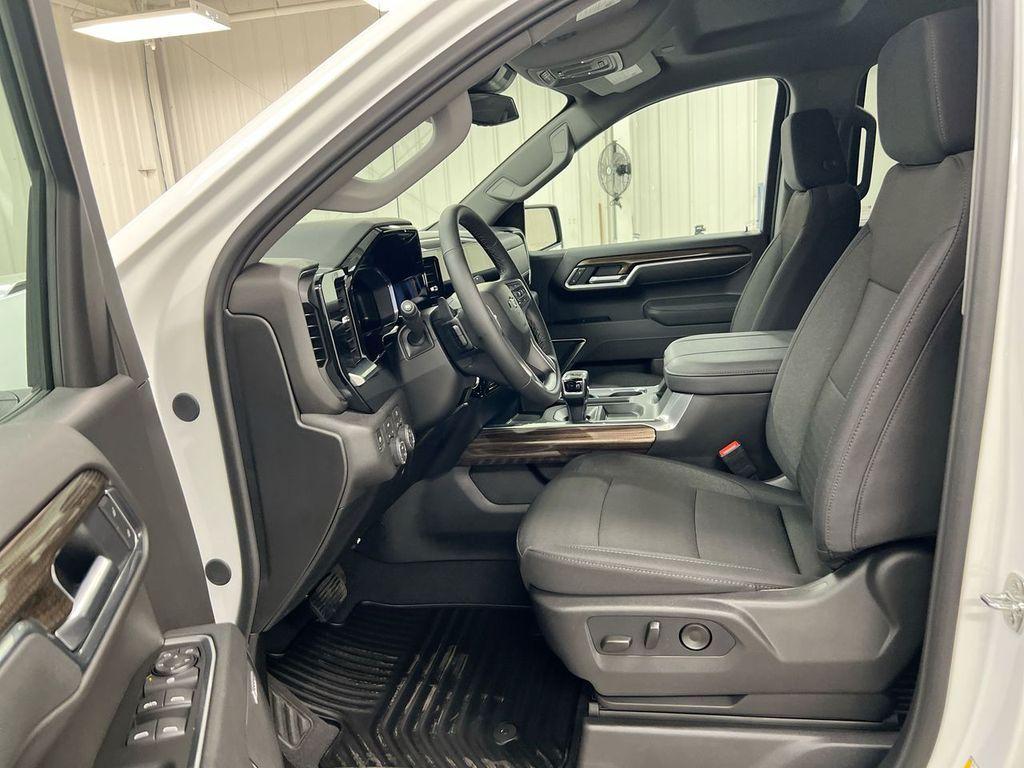 new 2026 Chevrolet Silverado 1500 car, priced at $49,572