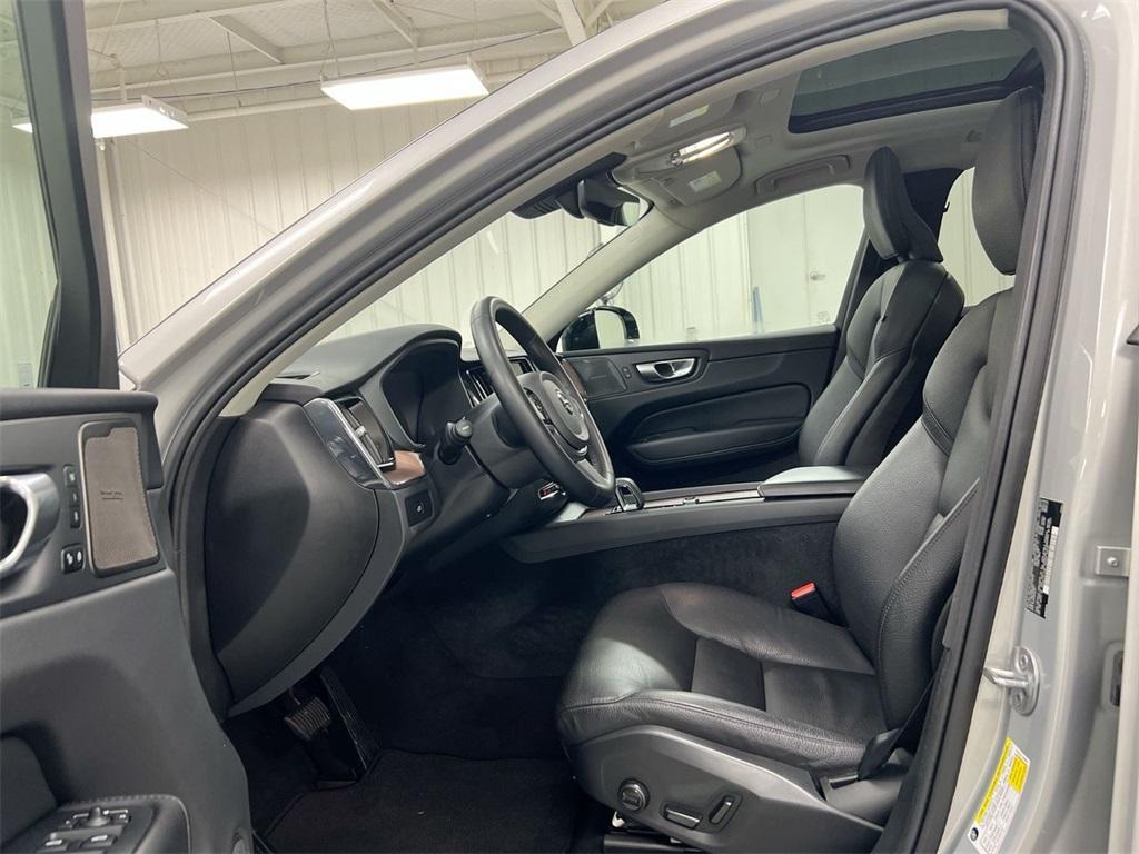used 2024 Volvo XC60 car, priced at $28,387