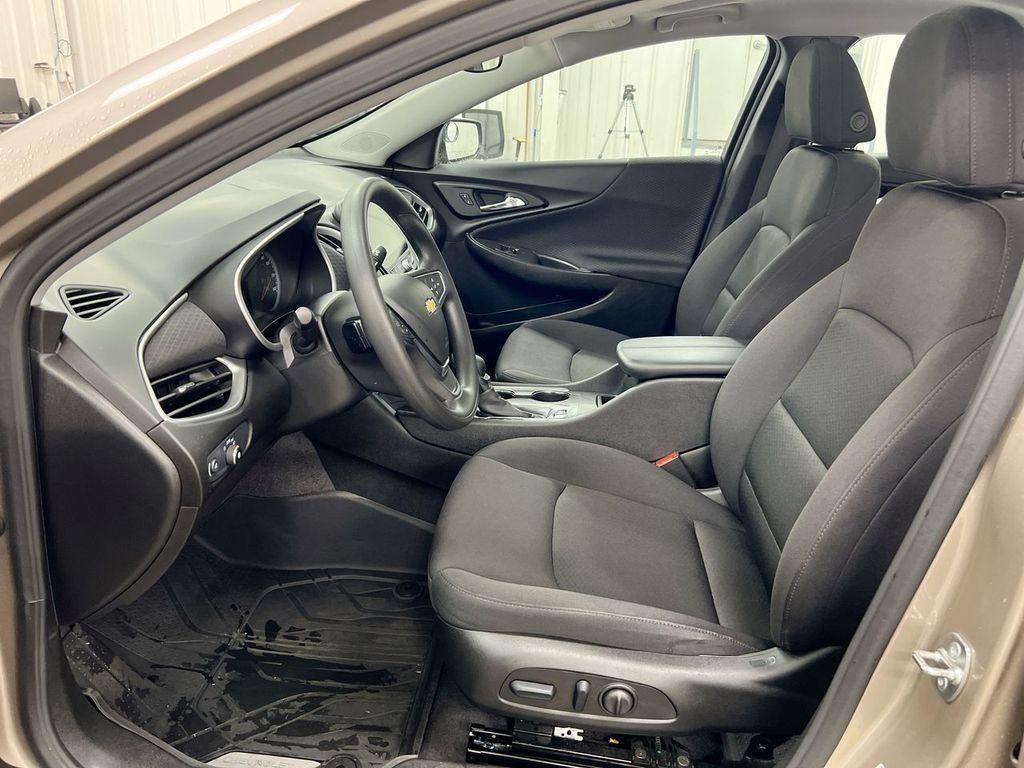 used 2024 Chevrolet Malibu car, priced at $21,686