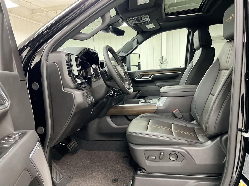 new 2026 Chevrolet Silverado 2500 car, priced at $79,373