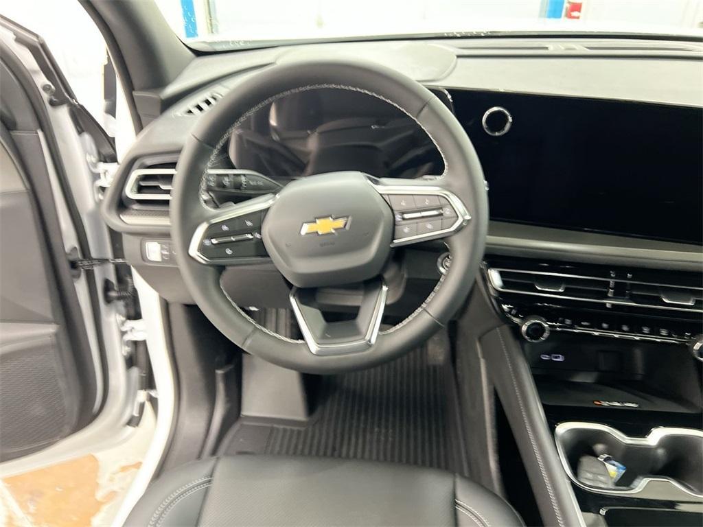 new 2026 Chevrolet Traverse car, priced at $45,919