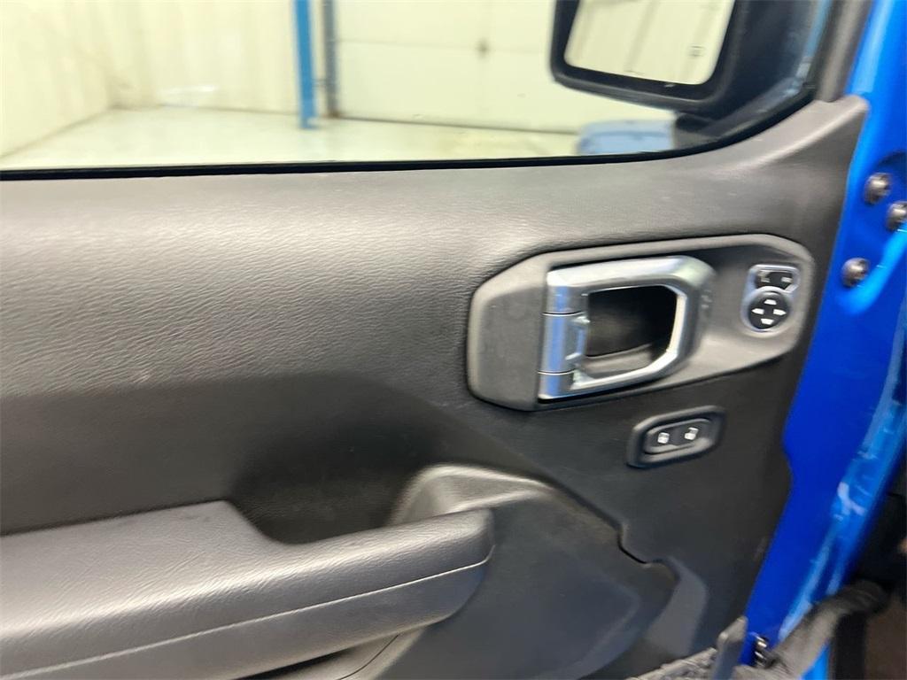 used 2024 Jeep Gladiator car, priced at $34,987