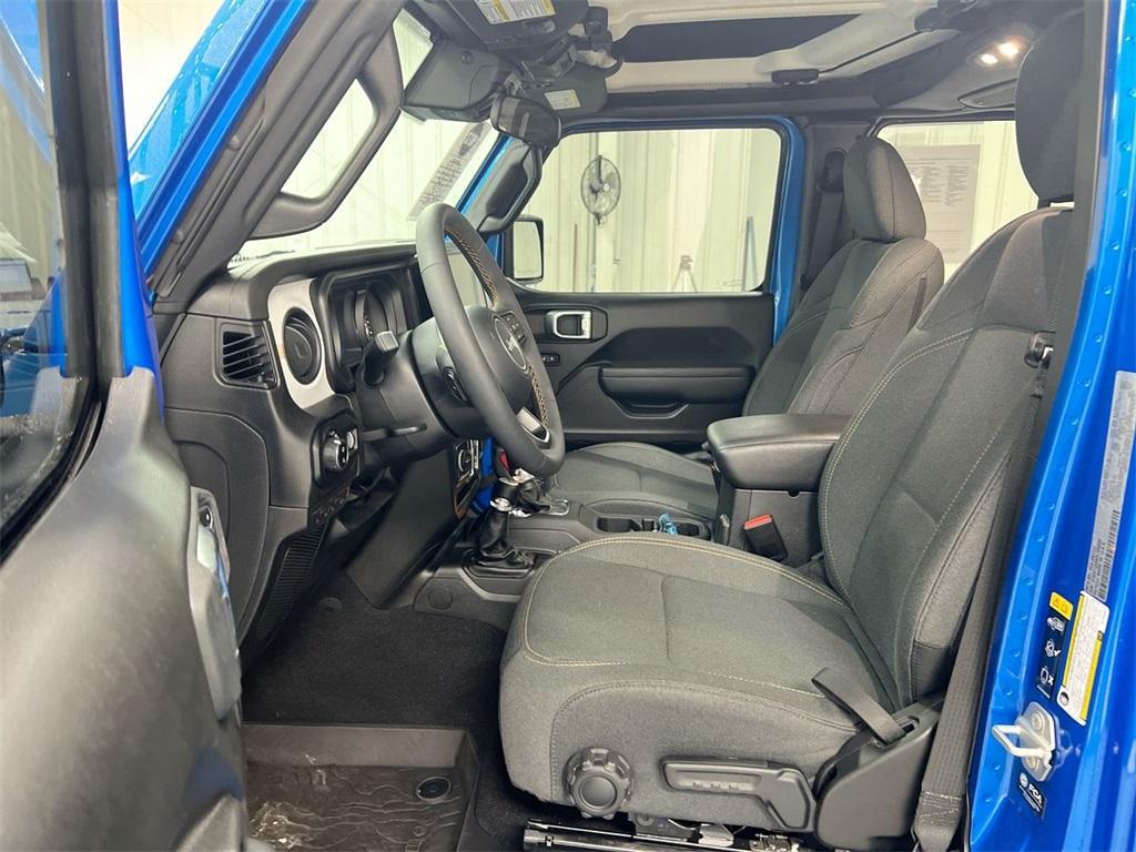 used 2024 Jeep Gladiator car, priced at $34,987