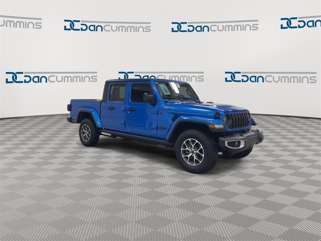 used 2024 Jeep Gladiator car, priced at $34,987