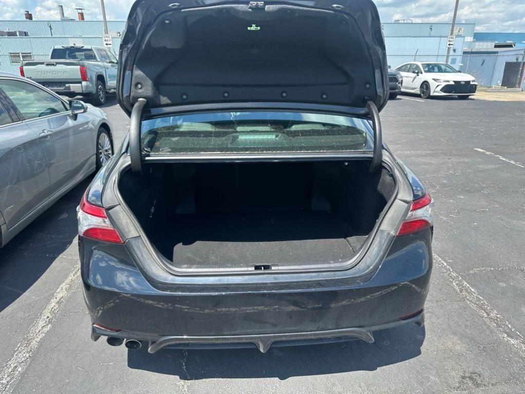 used 2019 Toyota Camry Hybrid car, priced at $16,286