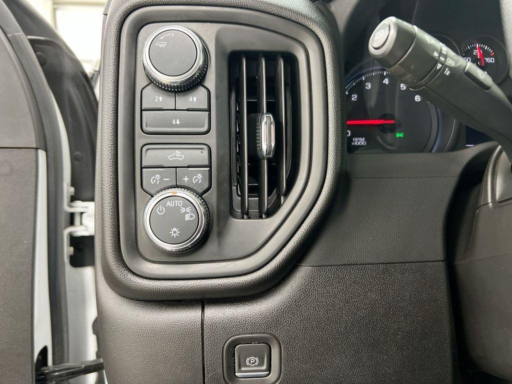 used 2024 GMC Sierra 2500 car, priced at $41,987