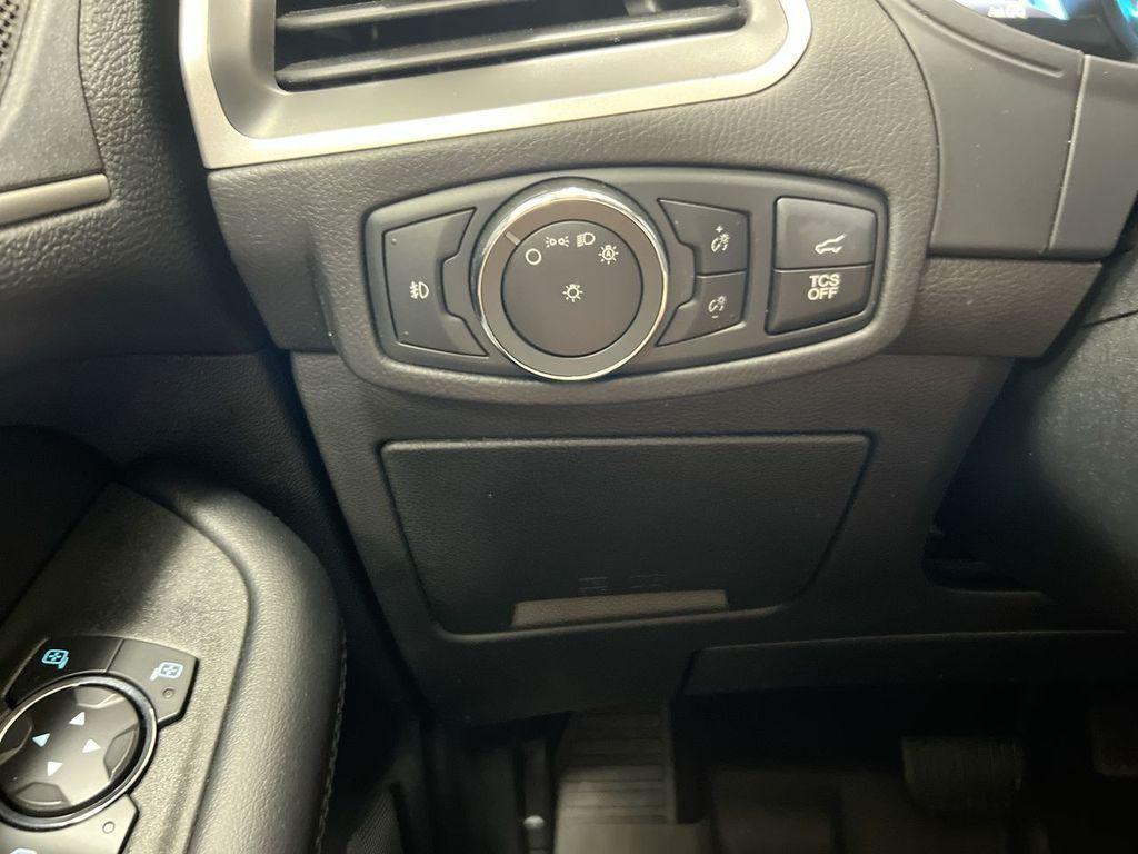 used 2022 Ford Edge car, priced at $21,686